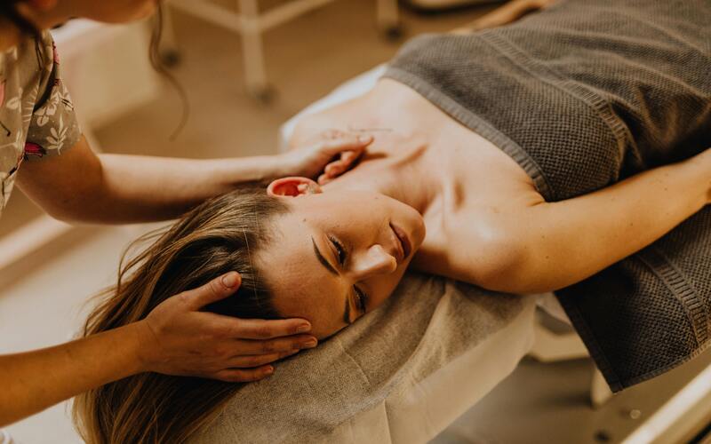 Paket Full Body Massage Dan Refleksi
